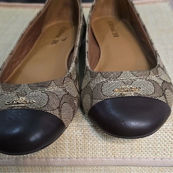 Coach Brown Signature Women's Shoes 8.5 - Picture 6 of 8
